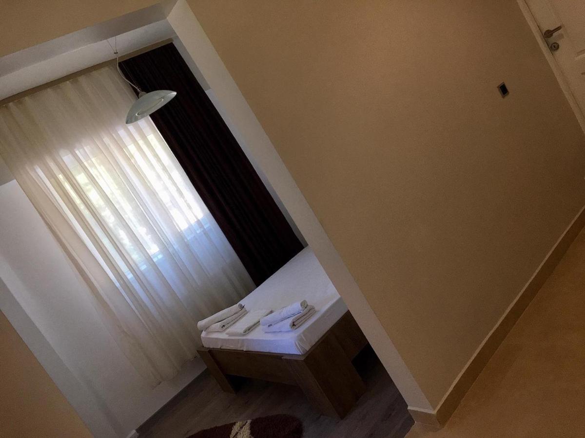 Modern Apartament Central Old Town Braşov Buitenkant foto